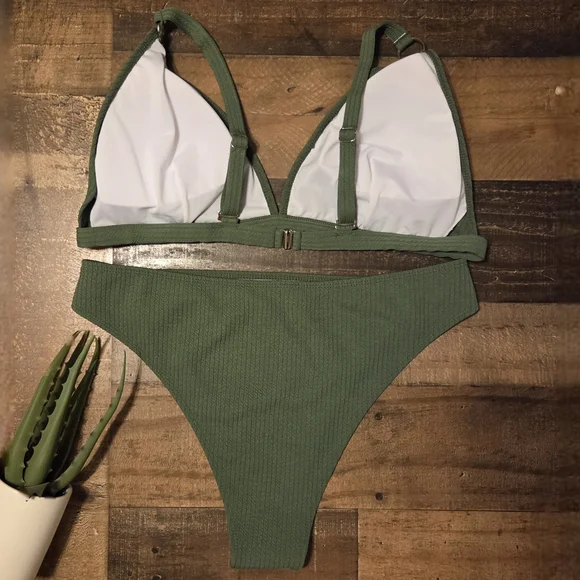 Green Ribbed Bikini Set - Picture 3 of 8